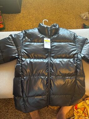 Jordan Black Shiny Puffer Jacket. NWT